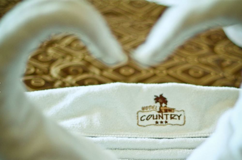 Hotel Country Trujillo Exterior photo